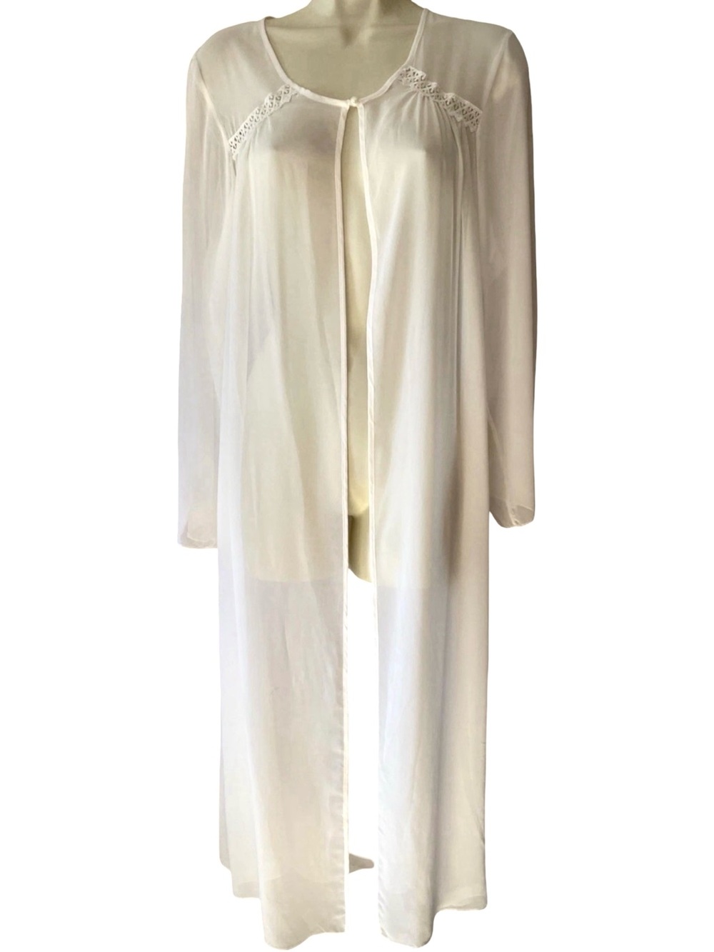 Madison Studio Vintage Sheer Peignoir Robe White Size S / M
